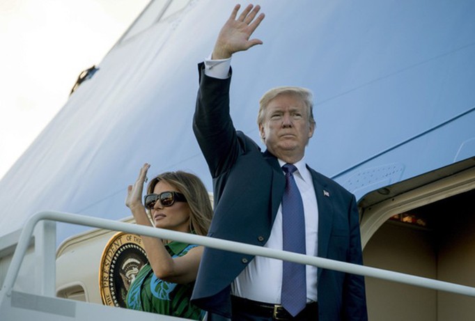 Tổng thống Mỹ Donald Trump và Đệ nhất phu nhân Melania rời Hawaii, bắt đầu hành trình tới Nhật Bản. Ảnh: Reuters.