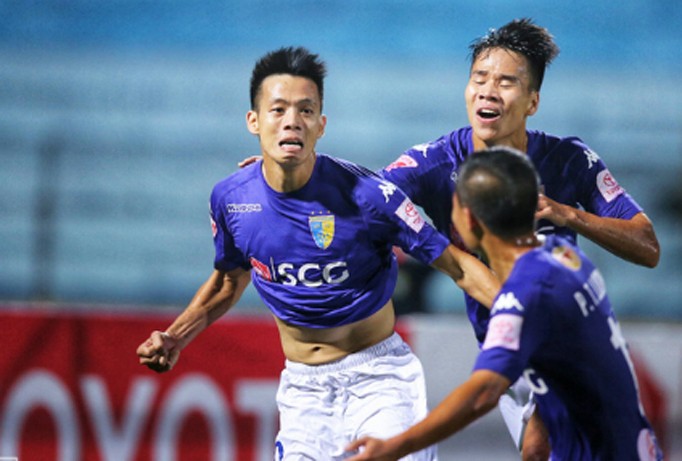 Hà Nội đứng trước cơ hội lớn bảo vệ thành công chức vô địch V-League.