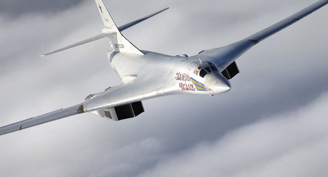 Máy bay ném bom siêu thanh hạng nặng Tu-160. (Ảnh: Bộ Quốc phòng Nga)