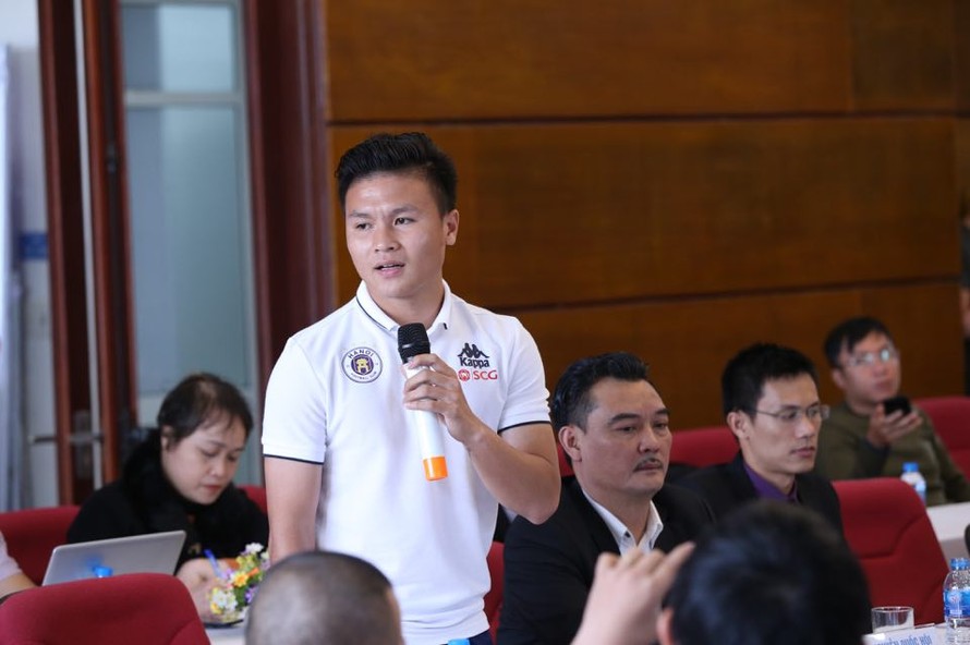 Quang Hải trong buổi họp báo Siêu Cúp Quốc gia-Cúp THACO 2018