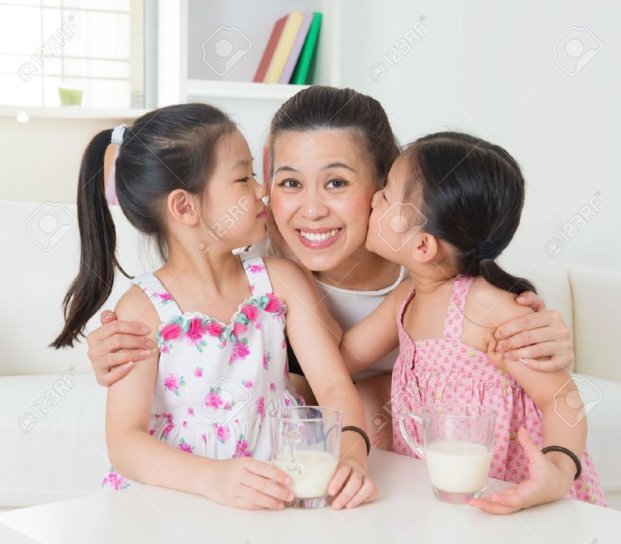 Theo các chuyên gia, cần thực hiện đấu thầu công khai để tránh việc bắt tay trục lợi từ chương trình sữa học đường 