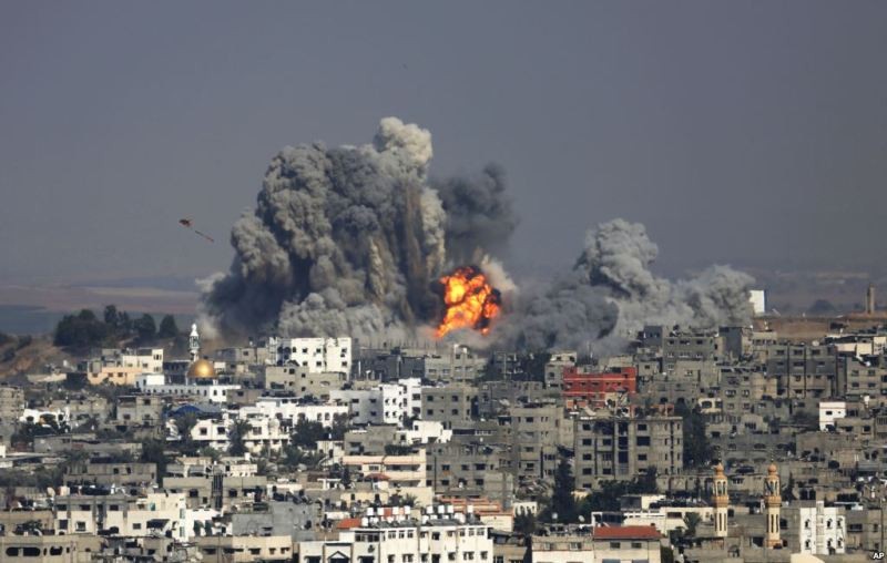 Dải Gaza chìm trong khói lửa trước lệnh ngừng bắn