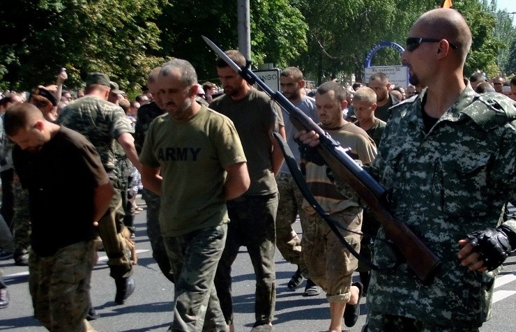 phe ly khai thân Nga thả 648 tù binh Ukraine 