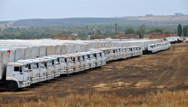 70 xe viện trợ nhân đạo đầu tiên đã về tới Nga