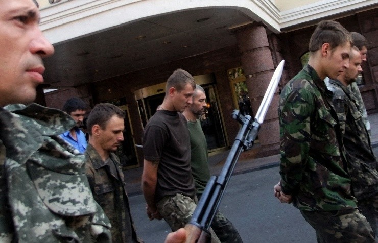 Kiev và phe ly khai trao đổi tù binh ở Donetsk