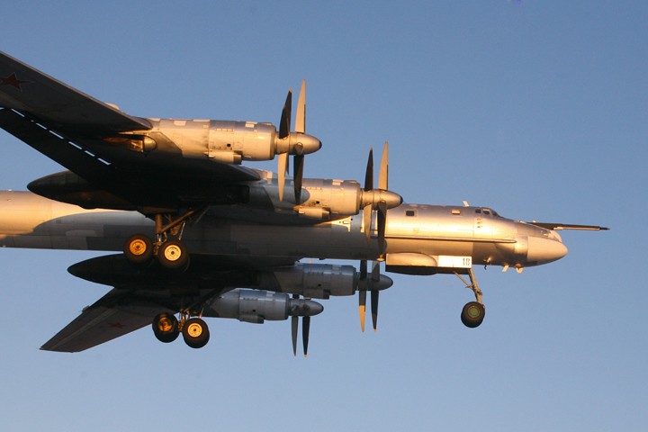 Máy bay ném bom tầm xa Bear của Nga