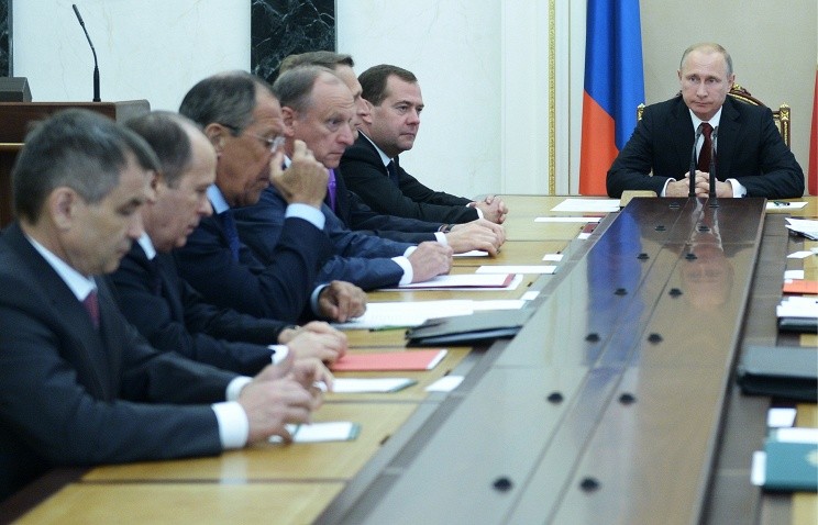 Các nhà lãnh đạo Nga họp bàn giải pháp cho khủng hoảng Ukraine.