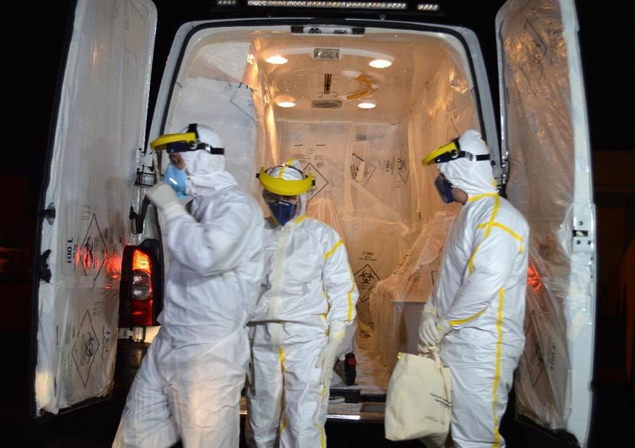 Đại dịch Ebola đang lây lan với tốc độ chóng mặt