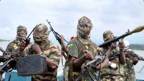 Các tay súng Boko Haram. Ảnh: CNN