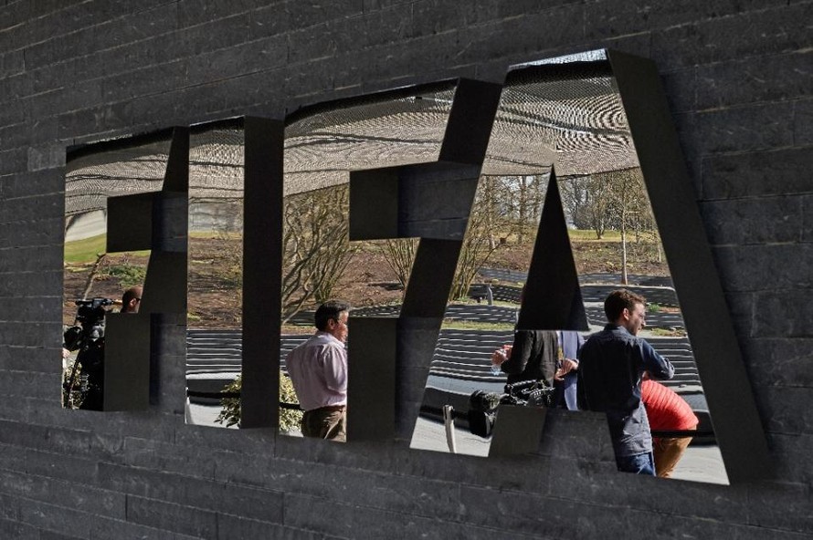 Hàng loạt quan chức FIFA bị bắt vì tham nhũng