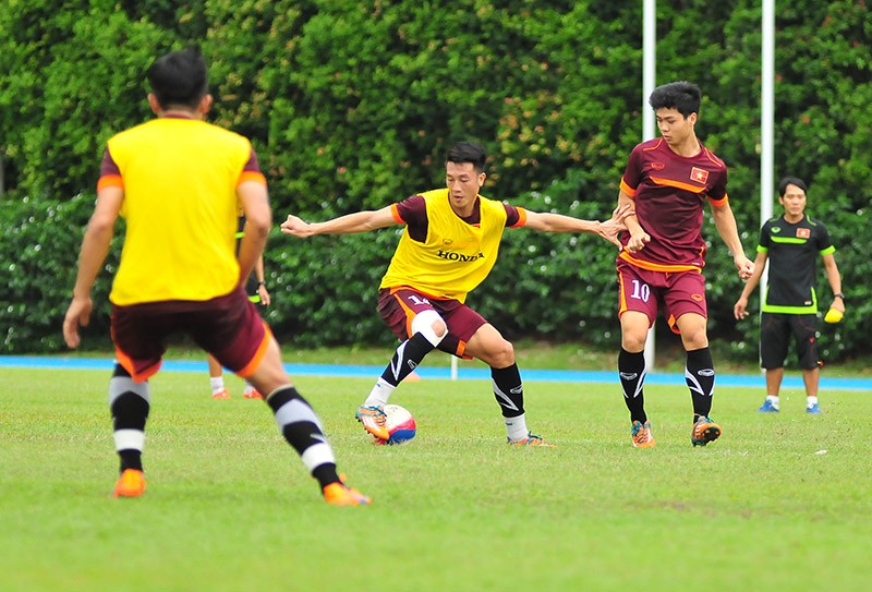 Công Phượng và các đồng đội đang tập luyện tích cực cho trận đấu với Malaysia.