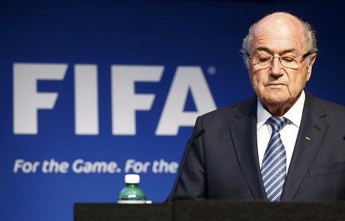Ông Blatter được tin là đang nằm trong diện điều tra của FBI. Ảnh: Reuters.