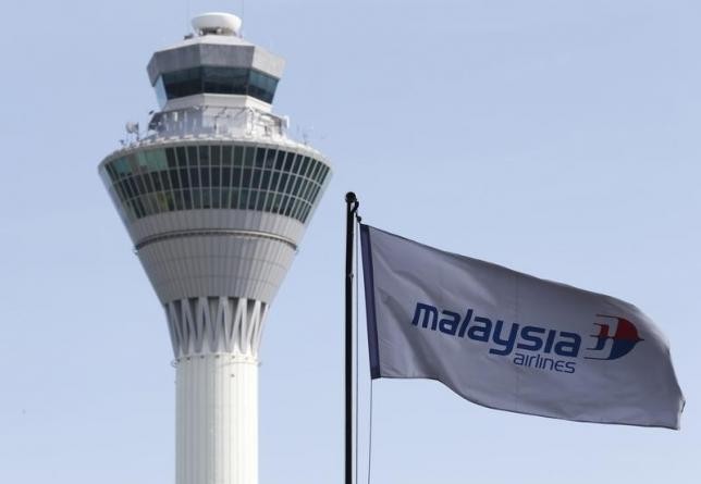 Máy bay Malaysia Airlines hạ cánh khẩn vì cháy động cơ