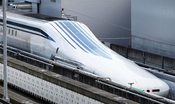 Tàu cao tốc Shinkansen của Nhật Bản nổi tiếng với độ an toàn cao.