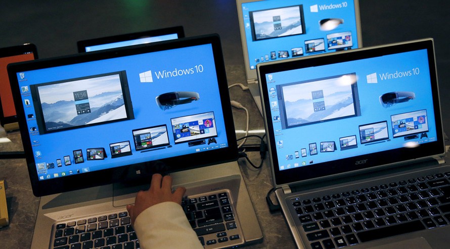 Nghị sỹ Nga muốn cấm Windows 10 vì 'theo dõi người dùng'