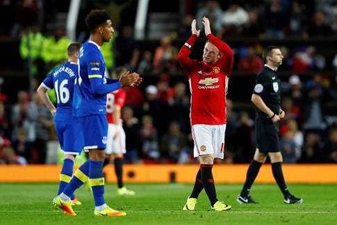 Rooney rời sân ở phút thứ 53