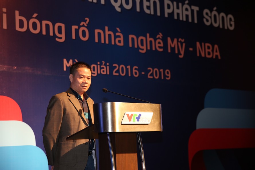 Ông Hoàng Ngọc Huấn, Tổng giám đốc VTVcab phát biểu trong lễ công bố bản quyền phát sóng NBA.