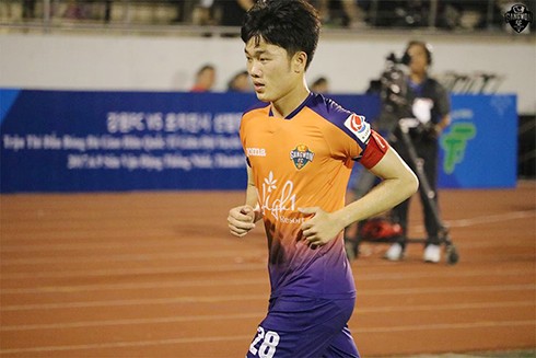 Xuân Trường lần đầu đá chính ở K-League 2017 trong màu áo Gangwon FC