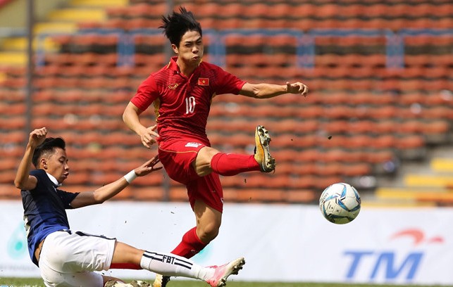 Công Phượng ghi bàn trong trận thắng Campuchia 4-1 của đội tuyển U22 Việt Nam tại SEA Games 29.