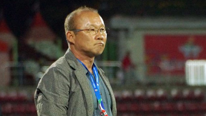Ông Park Hang-seo có thể nâng tầm ĐTQG, nhưng V-League là chuyện riêng của bóng đá Việt Nam.