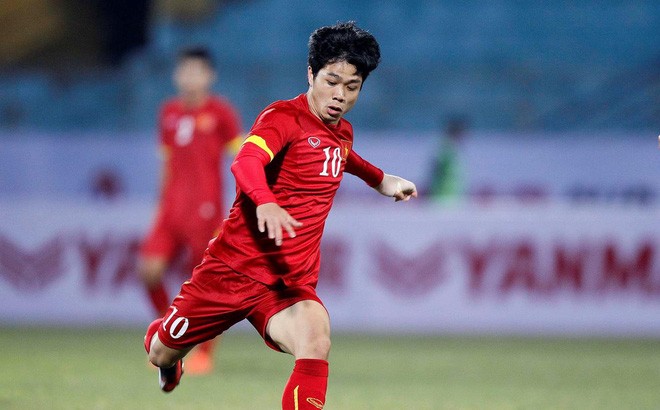 Công Phượng đang đứng trước cơ hội ghi điểm với tân HLV trưởng đội tuyển Việt Nam Park Hang-seo.