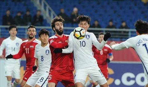 U23 Syria (áo đỏ) ở trận đấu với Hàn Quốc
