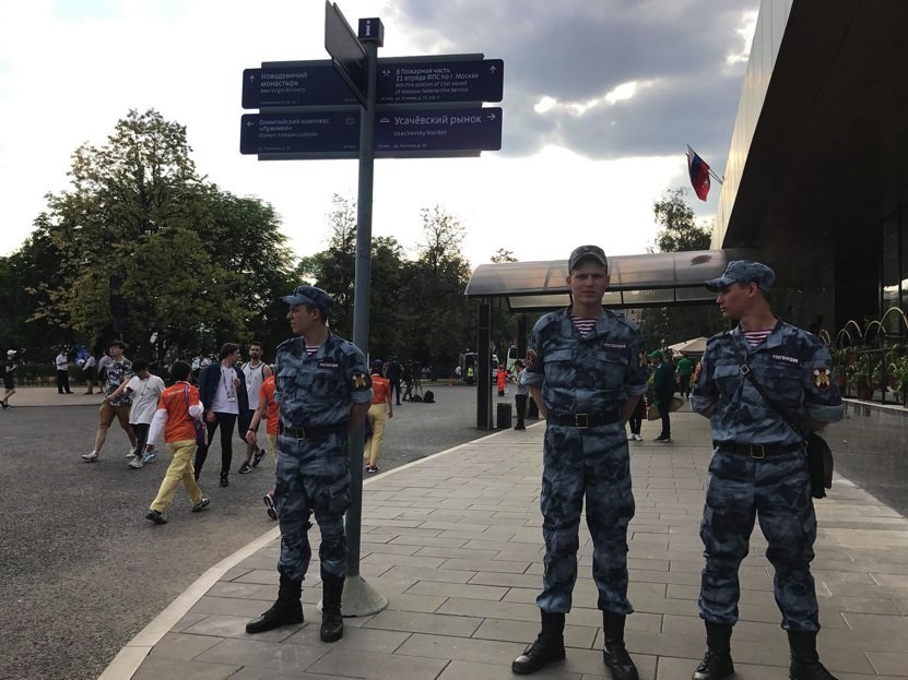 Cảnh sát Nga bảo vệ an ninh ở thủ đô Moscow.