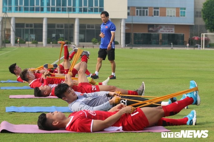 Giá vé xem trận giao hữu của U23 Việt Nam đắt ngang trận bán kết AFF Cup 2016 của đội tuyển Việt Nam.