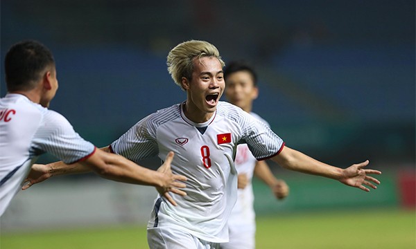 Tiền đạo Văn Toàn ghi bàn duy nhất đưa Olympic Việt Nam vượt qua Syria để vào Bán kết Asiad 2018.