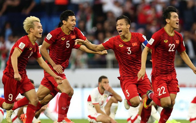 Đội tuyển Việt Nam đang được chờ đợi giành chiến thắng trước Thái Lan ở King's Cup 2019.