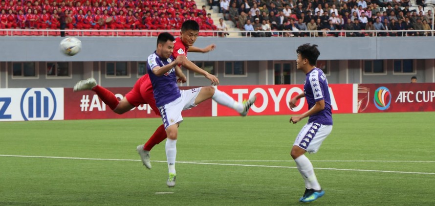 Quang Hải và các đồng đội chưa thể tạo cột mốc mới cho lịch sử bóng đá Việt Nam.