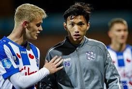 CLB Hà Nội sẵn sàng hỗ trợ Heerenveen trả lương cho Văn Hậu để được ở lại Hà Lan.