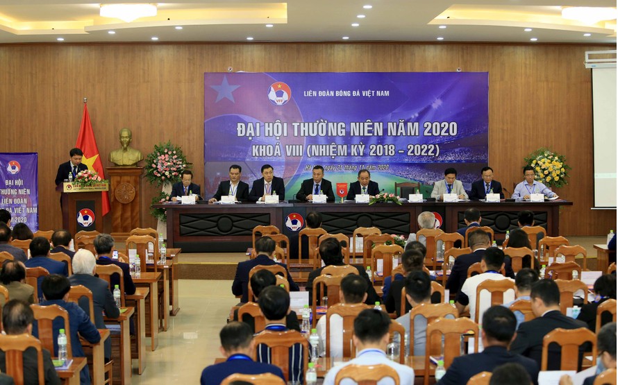 Các tinh hoa của bóng đá Việt Nam ngại xuất hiện trước ánh mắt báo chí và dư luận?