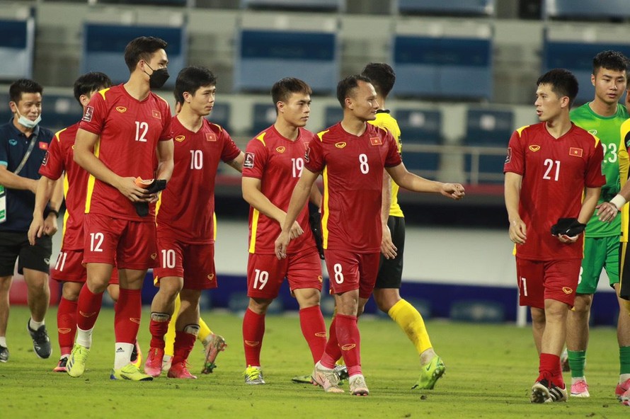 Tuyển Việt Nam đánh bại Malaysia 2-1 để giữ vững vị trí nhất bảng G. (Ảnh Hữu Phạm)