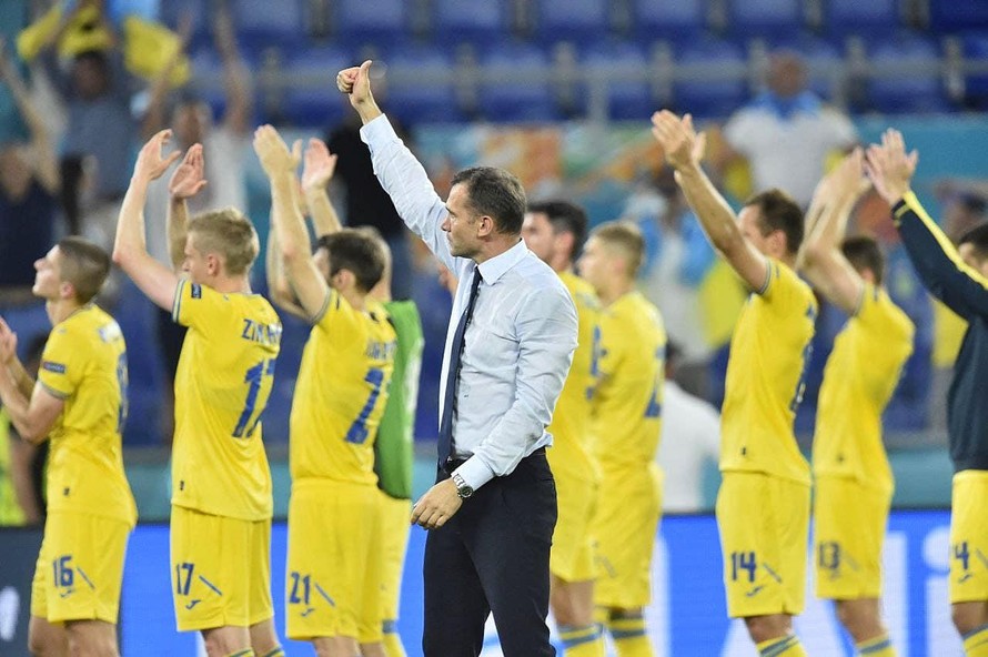 Ukraine chia tay EURO 2020 sau thất bại 0-4 trước tuyển Anh. 