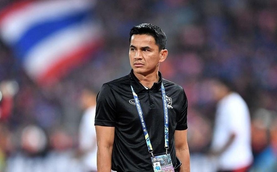 HLV Kiatisuk sẽ trở về Thái Lan do LS V-League đang tạm dừng. 