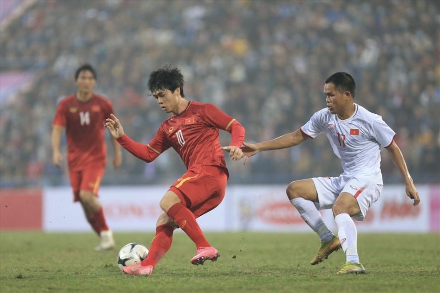 Đội tuyển Việt Nam sẽ đá tập với đàn em U22 Việt Nam để rèn quân cho Vòng loại thứ 3 World Cup 2022.