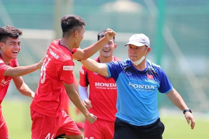 Đội tuyển U22 Việt Nam và HLV Park Hang-seo hướng tới giành vé dự VCK U23 châu Á 2022. (ảnh Anh Đoàn)