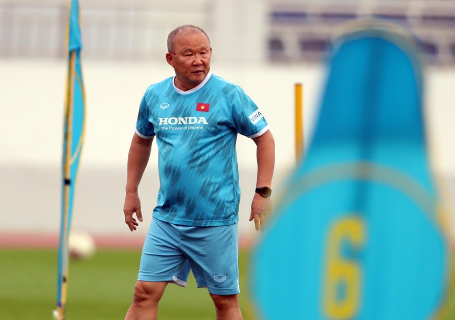 HLV Park Hang-seo và đội tuyển Việt Nam sắp bước vào hành trình bảo vệ ngôi vương ở AFF Cup 2020. (ảnh Anh Đoàn)