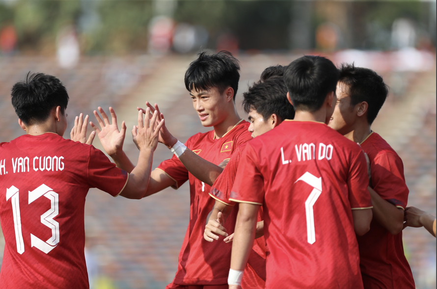 U22 Việt Nam chia tay SEA Games với chiến thắng 3-0 trước Myanmar, qua đó đoạt HCĐ. (ảnh Hữu Phạm)