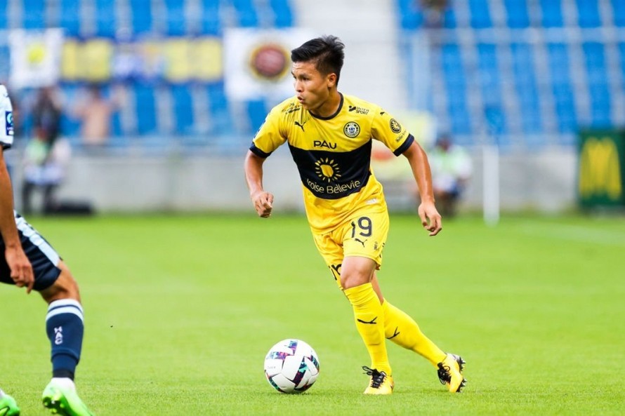 Quang Hải chia tay Pau FC sau khi không giành được vị trí ở đội bóng hạng Nhì Pháp.