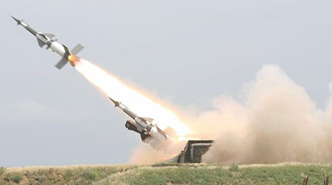 tổ hợp tên lửa phòng không S-125 "Pechora-2M" khai hỏa
