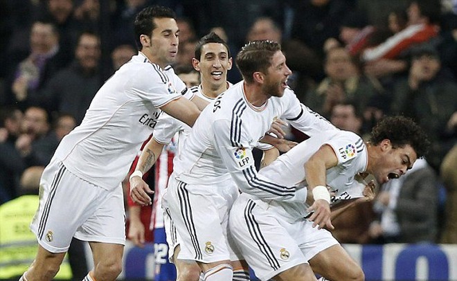 Real Madrid đặt một chân vào trận chung kết.