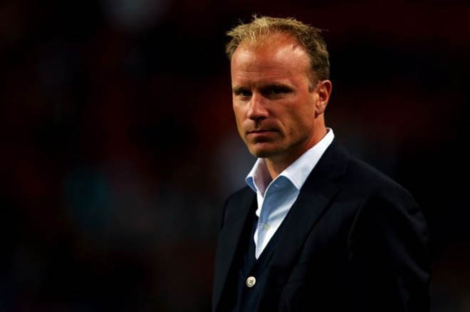 Dennis Bergkamp có thể dẫn dắt Swansea City trong ít ngày tới.