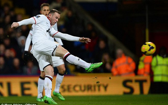 Rooney tri ân M.U bằng bàn thắng vào lưới Crystal Palace.