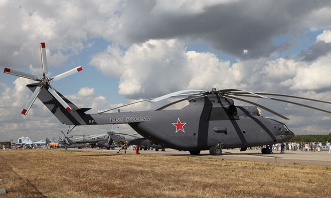 Trực thăng vận tải Mi-26.)