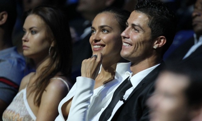 Ronaldo yêu cầu Irina làm đám cưới sớm.