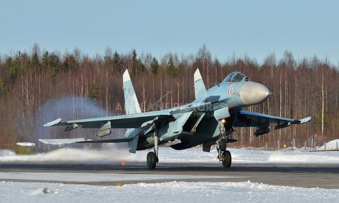 Máy bay Nga ào ạt kéo sang Belarus đề phòng NATO
