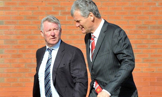 Sir Alex Ferguson và David Gill bí mật đi họp cùng giới lãnh đạo M.U 