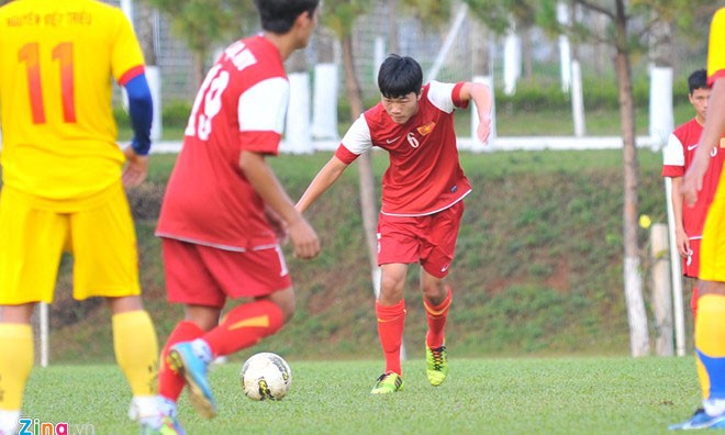 U19 Việt Nam đả bại đội bóng của Frank Rijkaard 